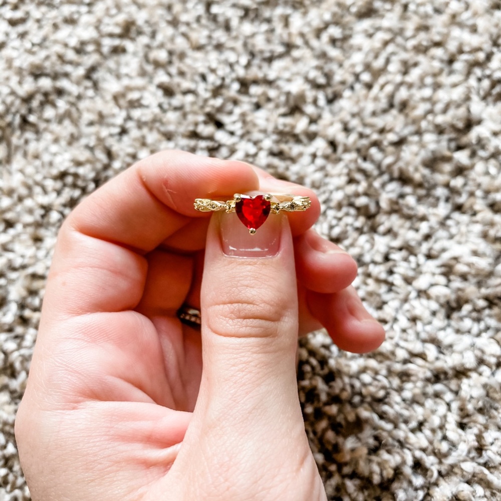 Ruby Red Heart Ring - Picture 4 of 7